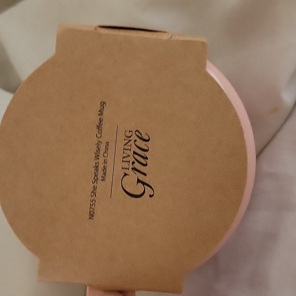 She speaks wisely coffee tea mug NWT - Picture 4 of 5